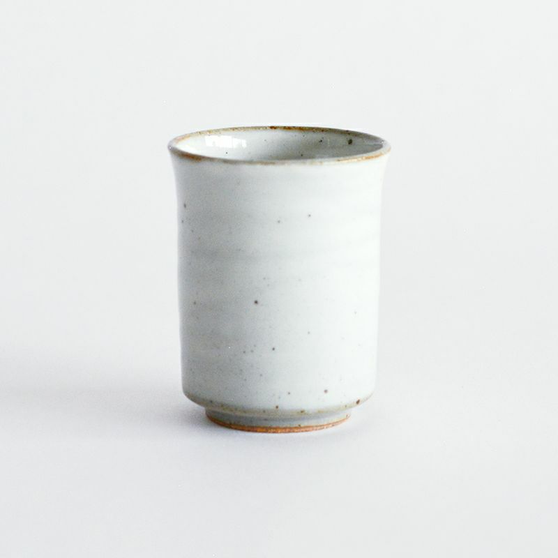 陶器のぬくもりを感じる器です