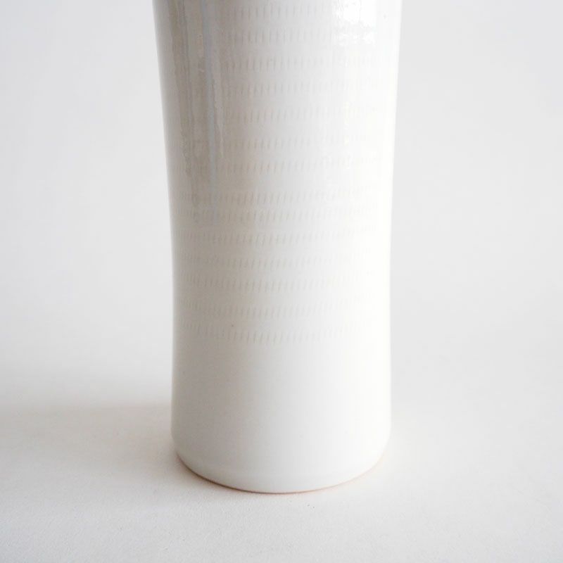 シンプルな形状で持ちやすい