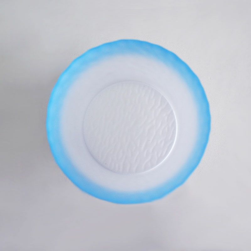 美しい青が印象的