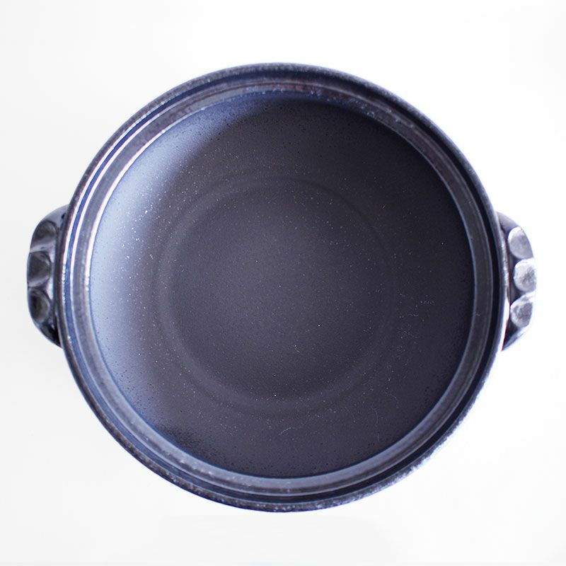 直火、オーブン、電子レンジも使用可能です