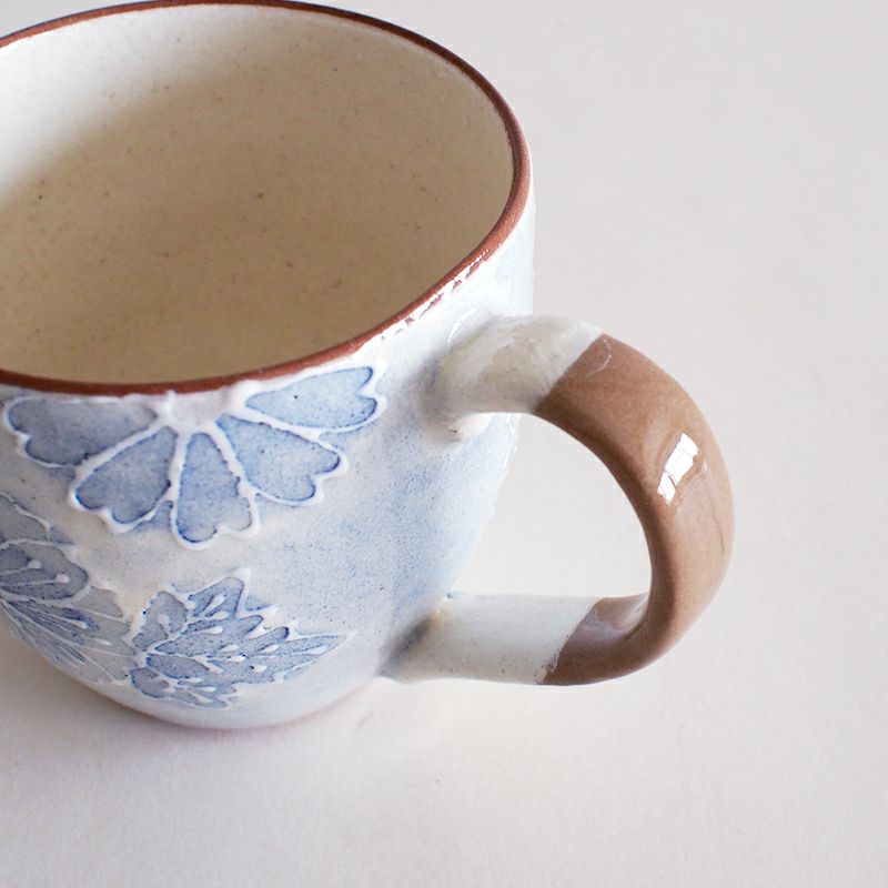 大きく握りやすいハンドルです