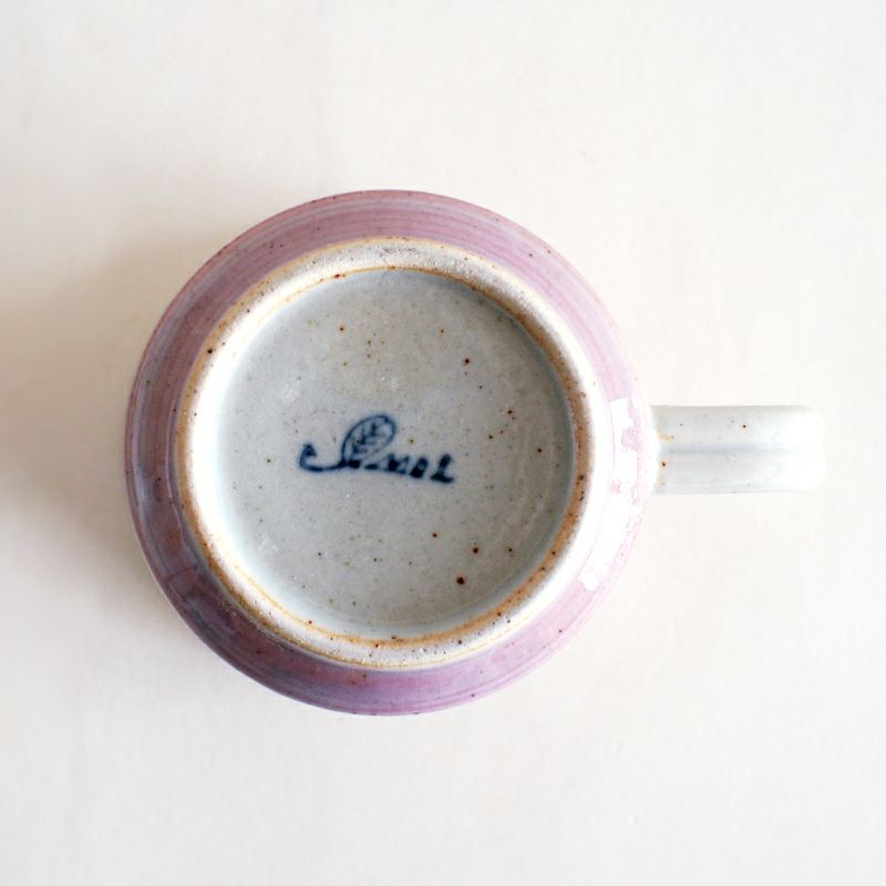 窯元の裏印が入っています