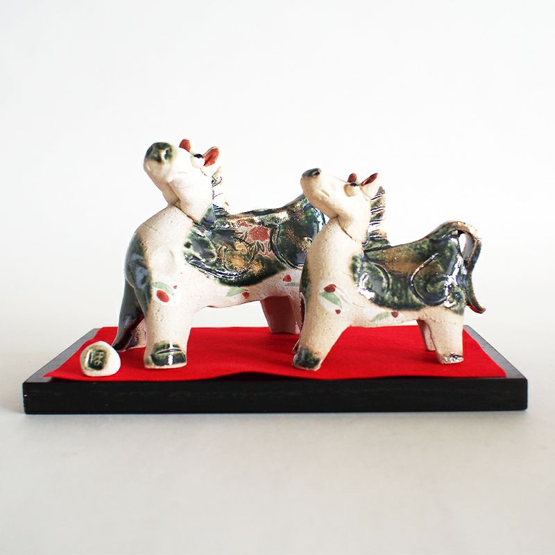 手作りの暖かさと優しさの感じられる豊大窯の干支です