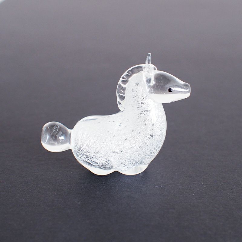 銀は古くからその美しい輝きから神聖なものとされています