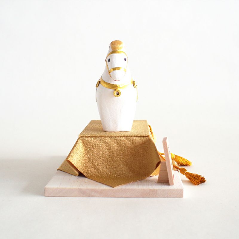 飾るだけで招福万来開運の玉座と木札つきです