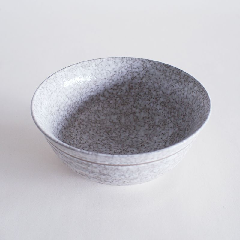 ざらりとした質感です