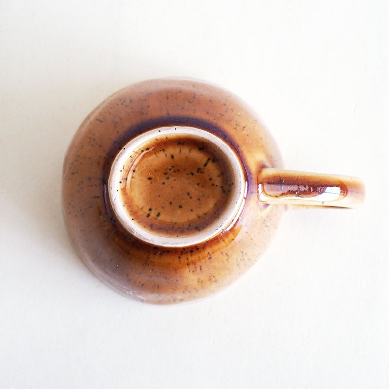 シンプルな形状のカップです