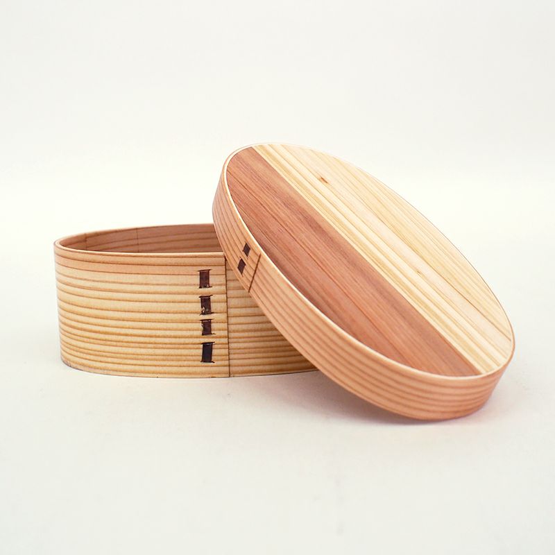 今日は何をつめようかと楽しくなるお弁当箱です