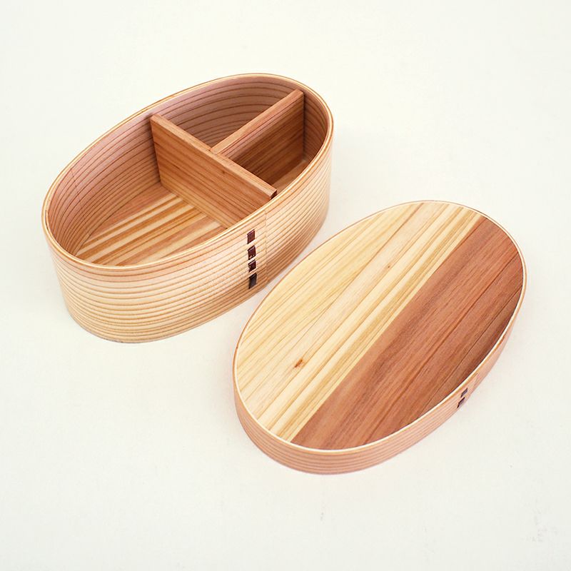 保温性と通気性に優れ、ご飯が冷めにくく傷みにくいと言われています