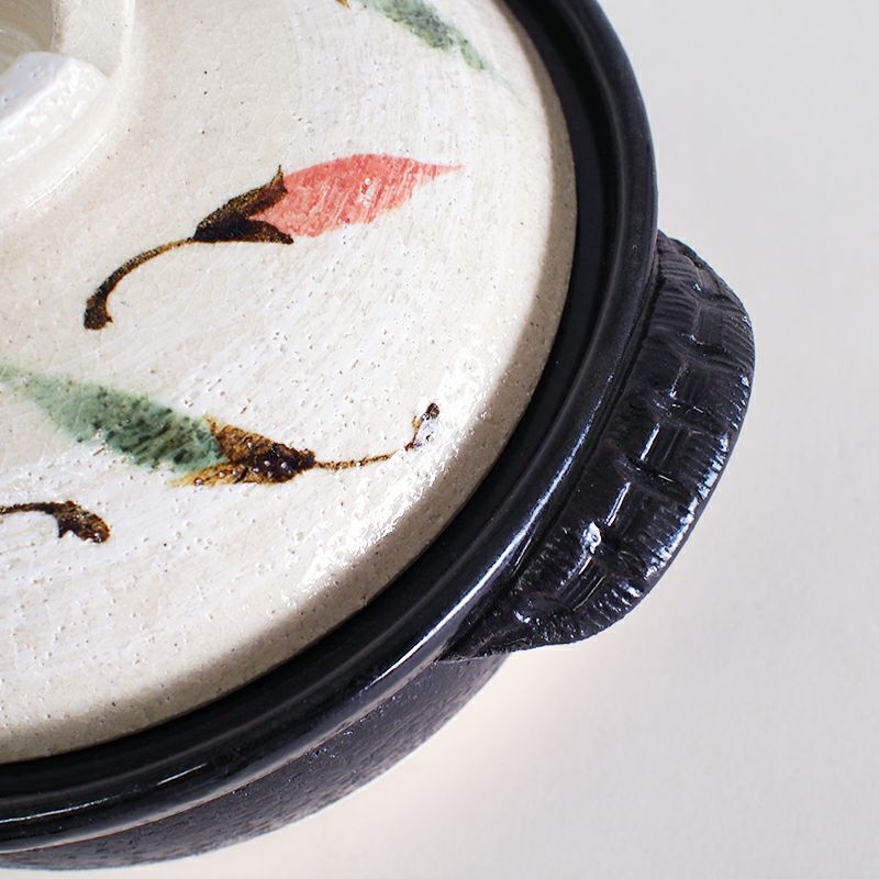 持ちやすい左右の取っ手です