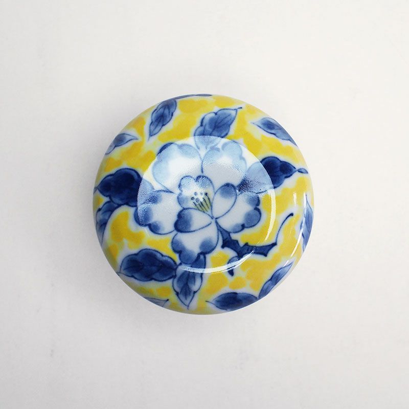 蓋と器が同一のデザインで一体感があります