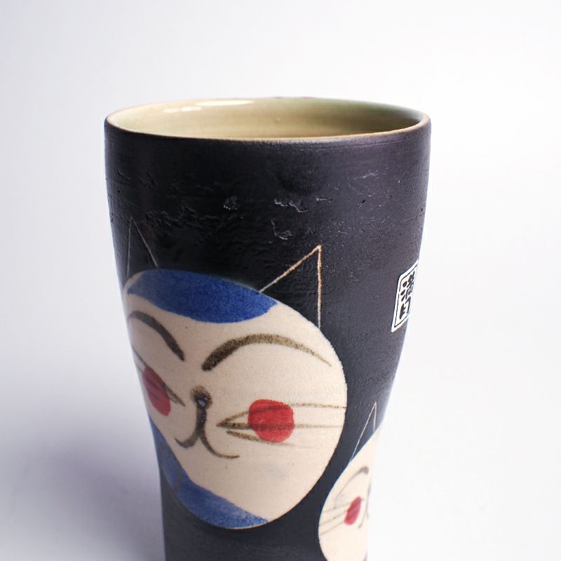 萬古焼の温かみのある風合い