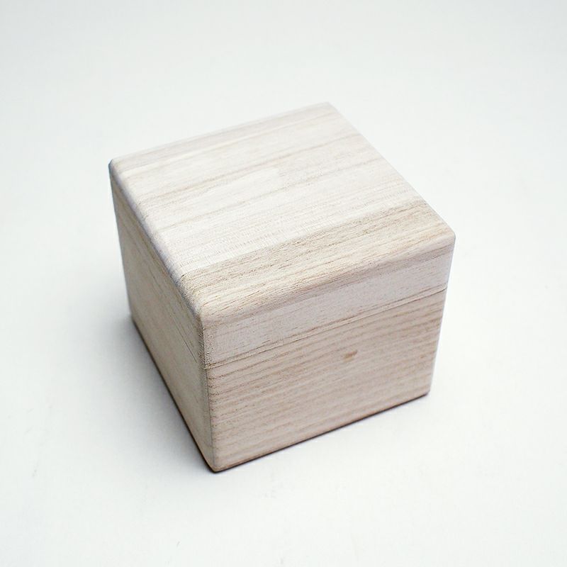 木箱付きで贈り物に最適です