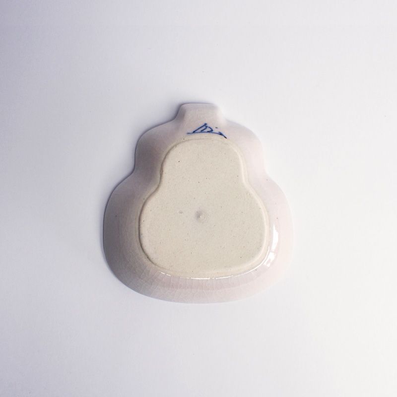 素焼き状の裏面です