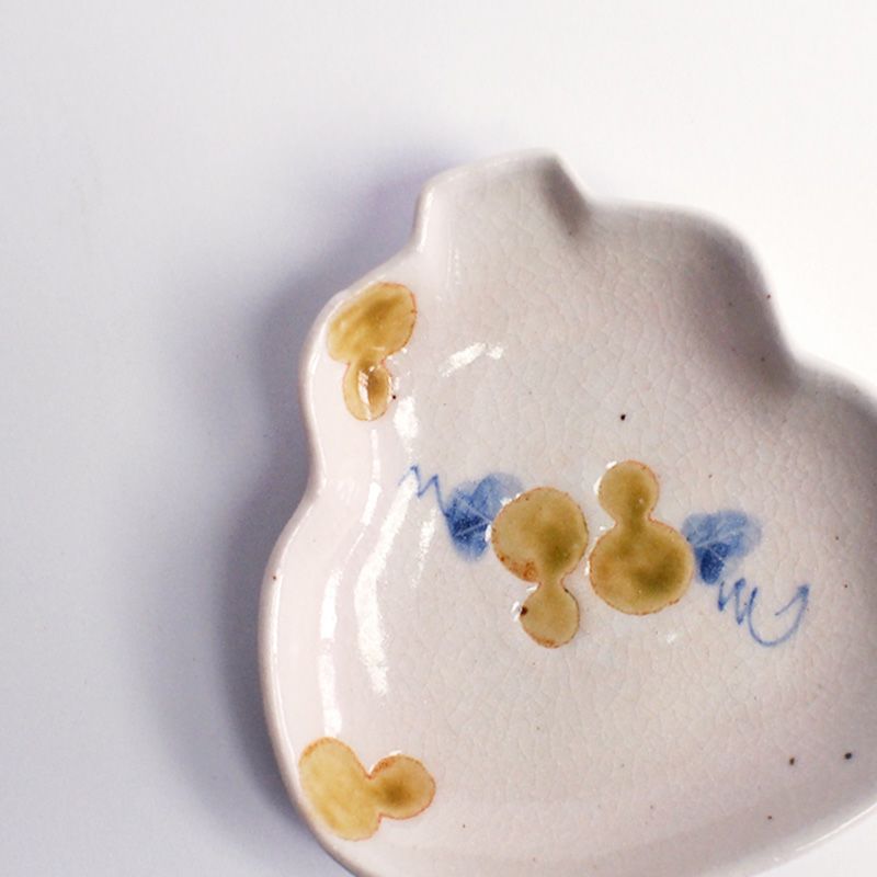 味わい深い粉引による表面