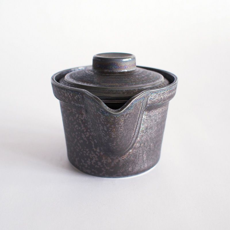 シンプルで使いやすい形状です