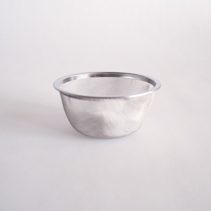 ステンレス製の茶こしです