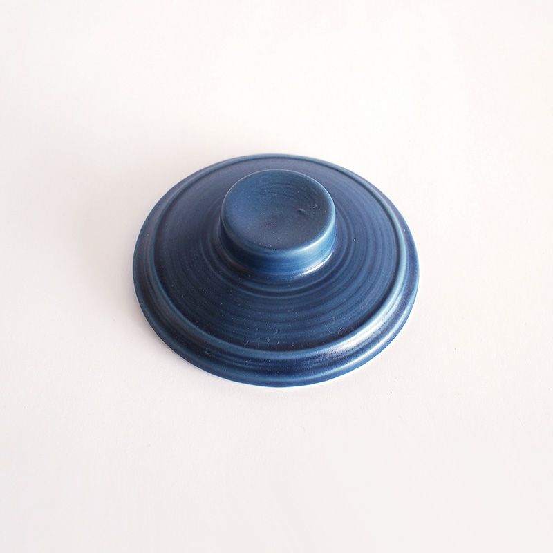 摘まみやすい蓋の取っ手