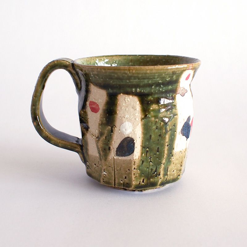 織部釉にモダンなパターンをあしらったデザイン