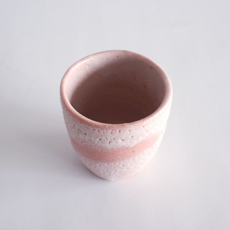 手造りでひとつひとつ丁寧に作られます