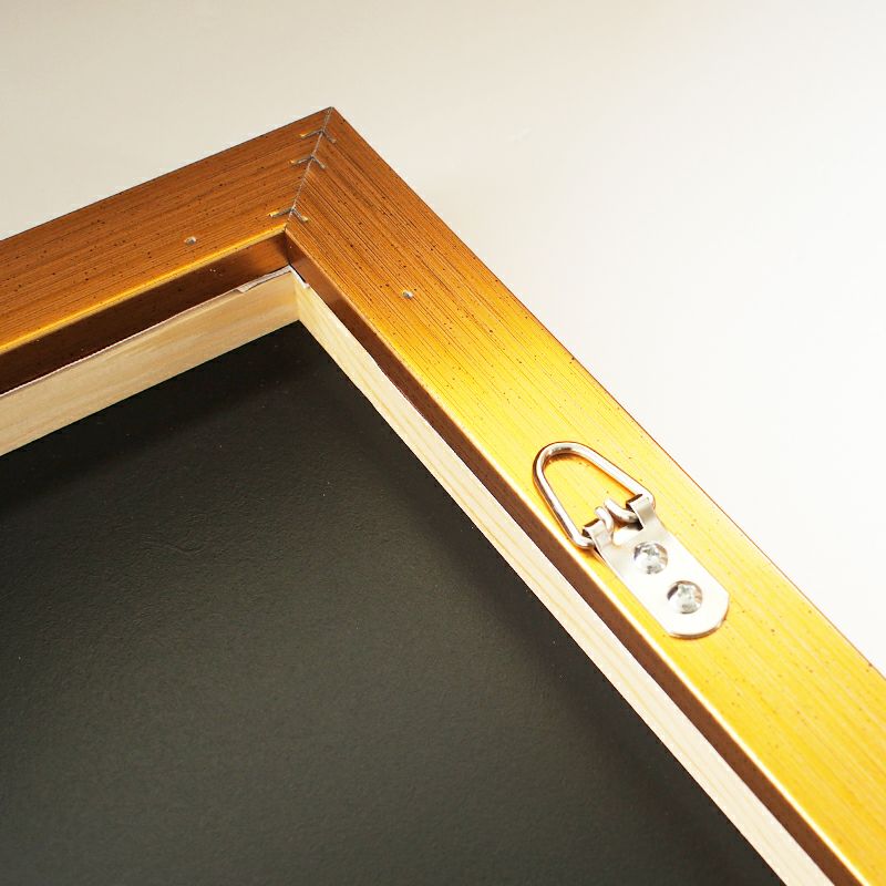 壁掛け用のフックです