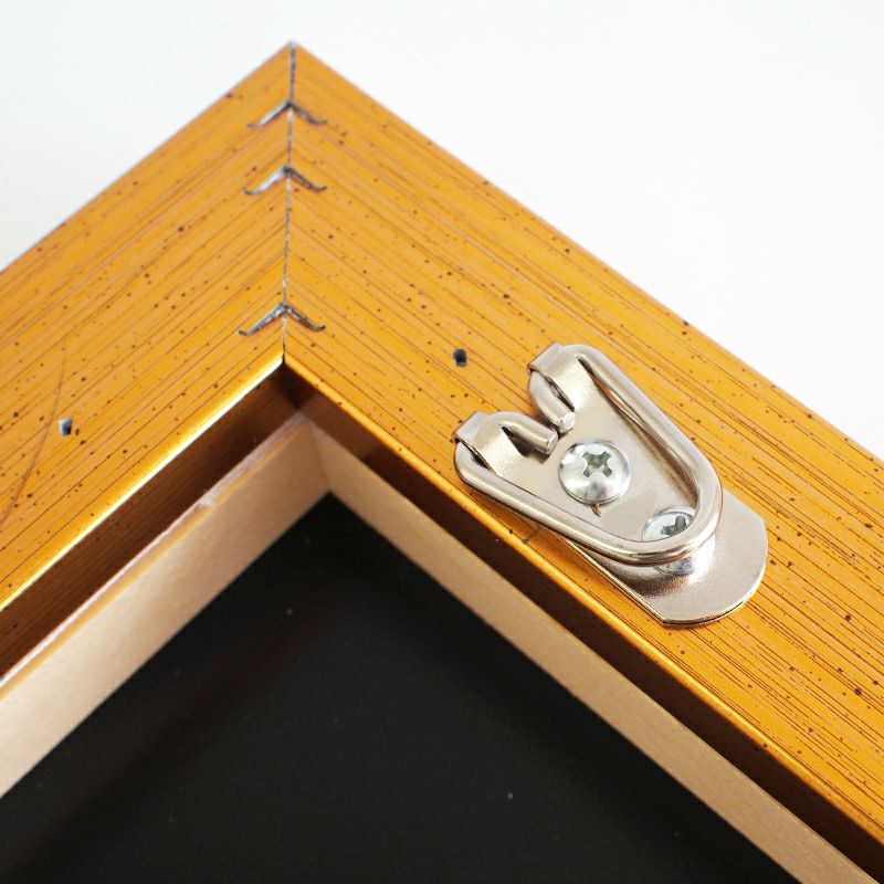 壁掛け用のフックです