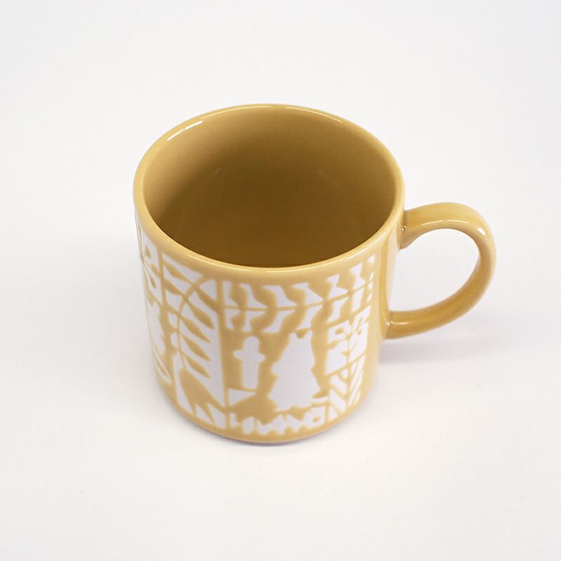 シンプルな形状のマグカップです