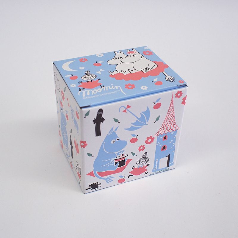 ムーミンと仲間たちが描かれたパッケージです