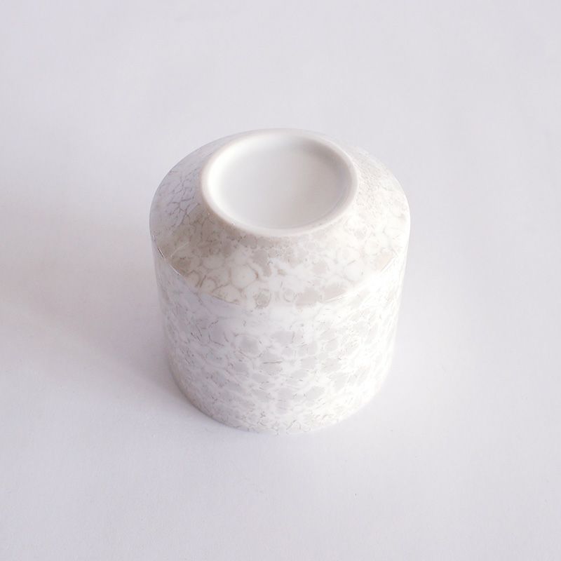 安定感のある形状です