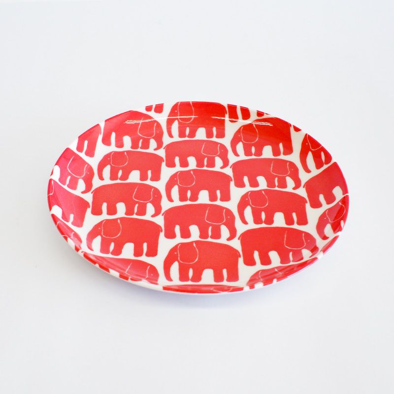 ビビッドな色合いが北欧らいしいデザインです