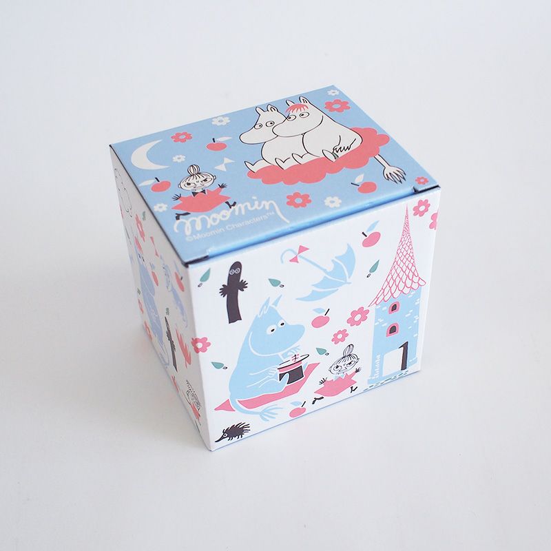 ムーミンと仲間たちが描かれたパッケージです