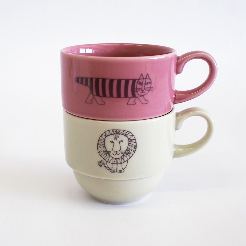 スタッキングできる形状です