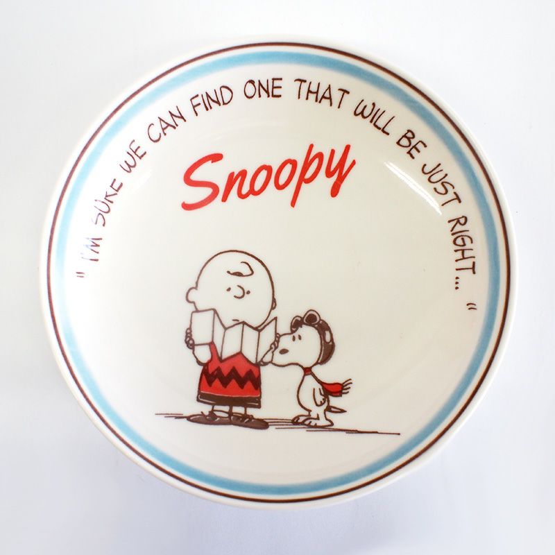 スヌーピーらしい表情が描かれています