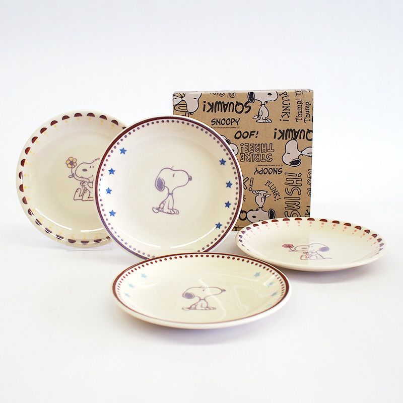 スヌーピープレート4枚セット