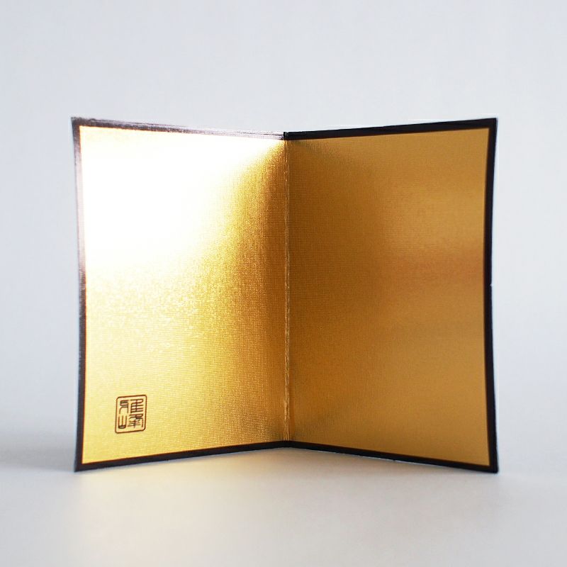 金の屏風付き